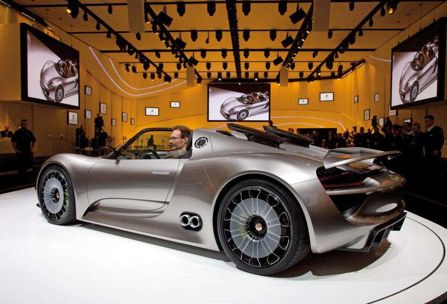  Porsche 918 Spyder Concept 2010 года  (фото 33 из 54)